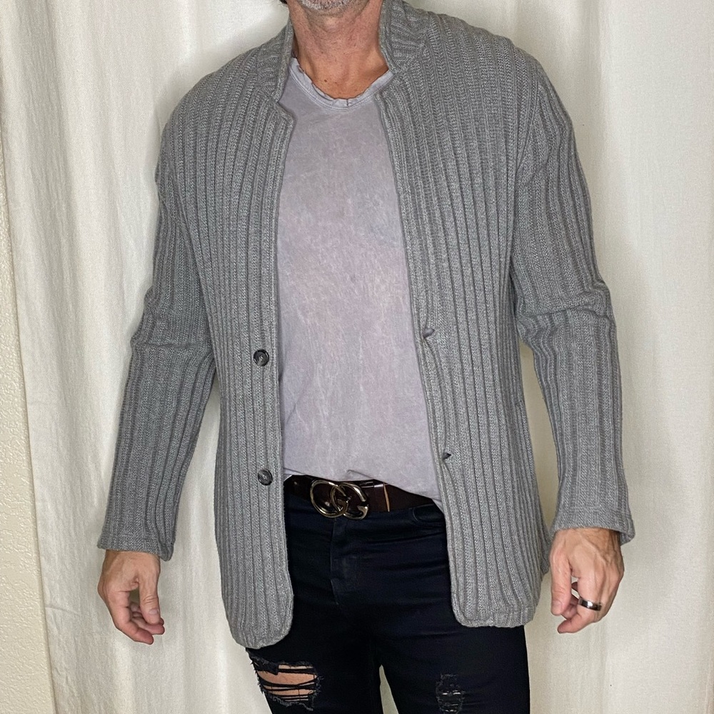 Vince light grey sweater with mandarin collar